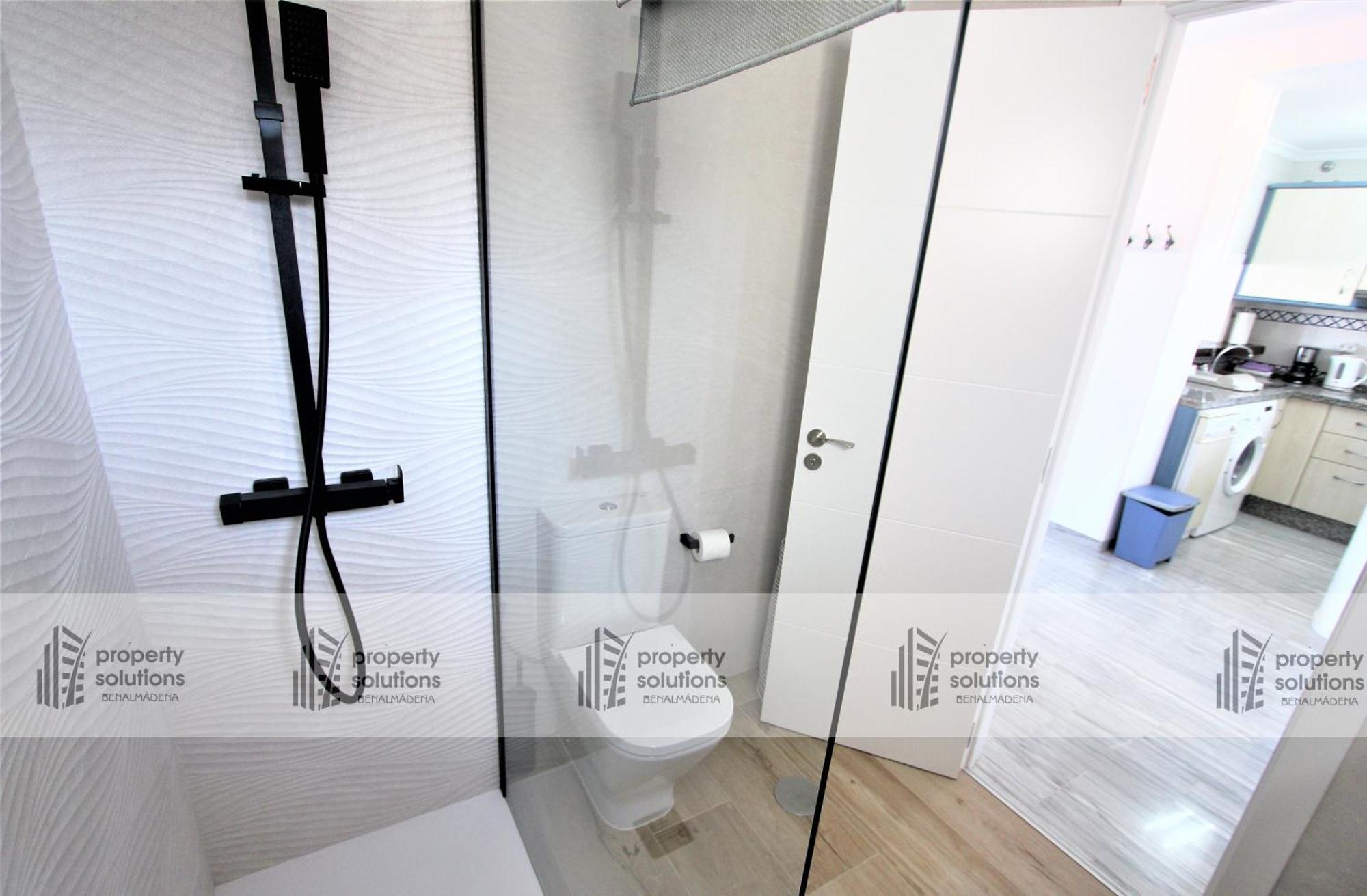 Carihuela Playa - 2ª Linea De Playa - Piscina - Parking Gratis Apartment Torremolinos Ngoại thất bức ảnh